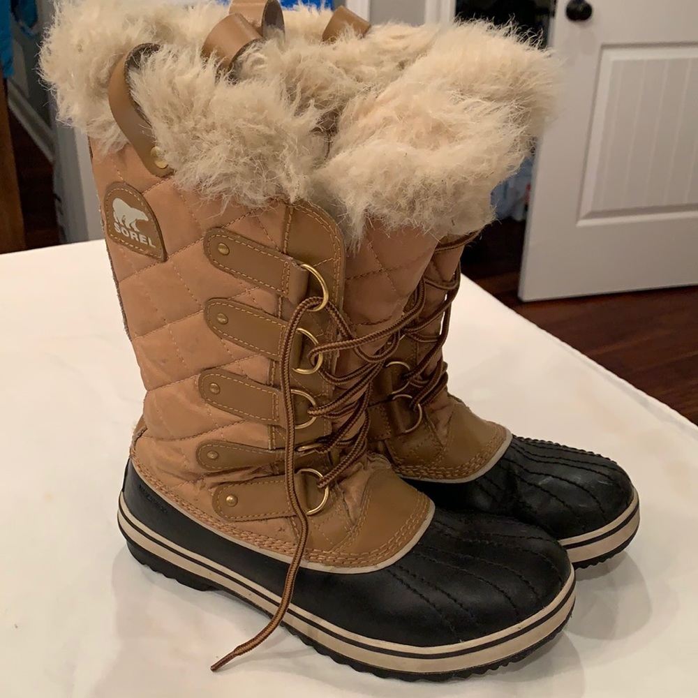 Sorel Tan and Black Winter Boots